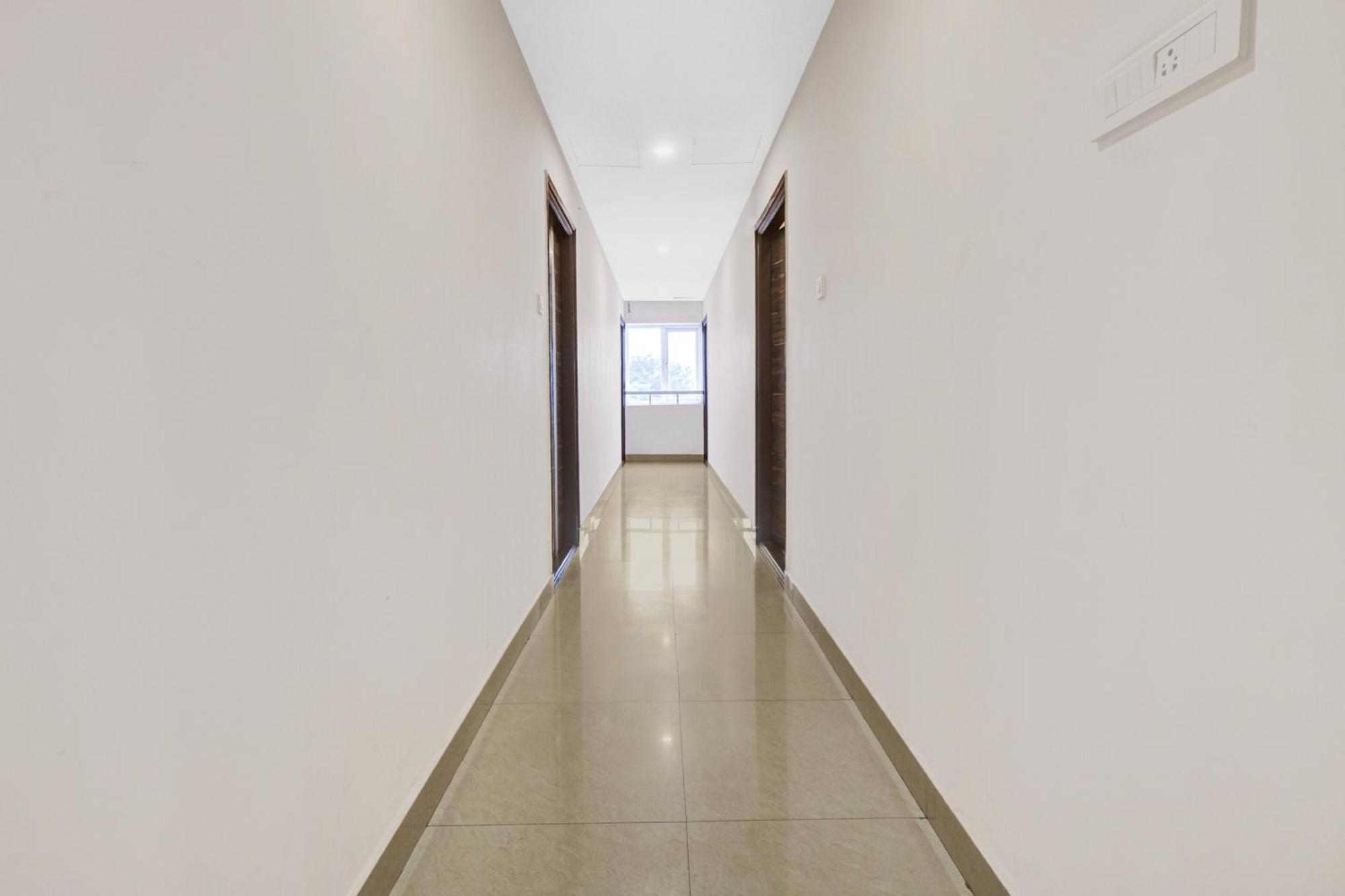 Hotel Super Collection O Manasi Residency Bangalore Esterno foto